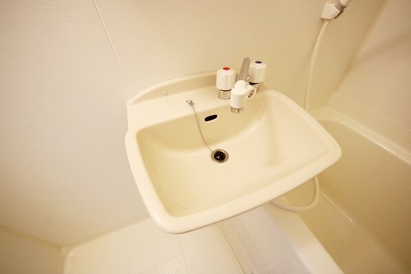 アルカンシェル新横浜の物件内観写真